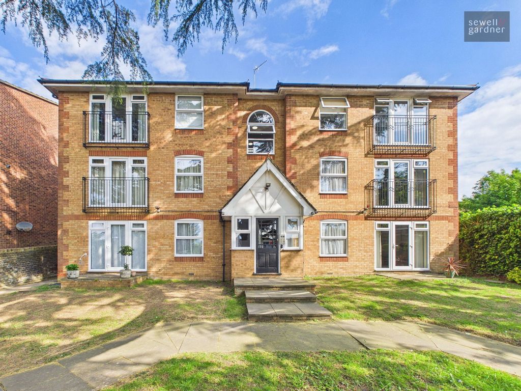 Property photo 1 of 8