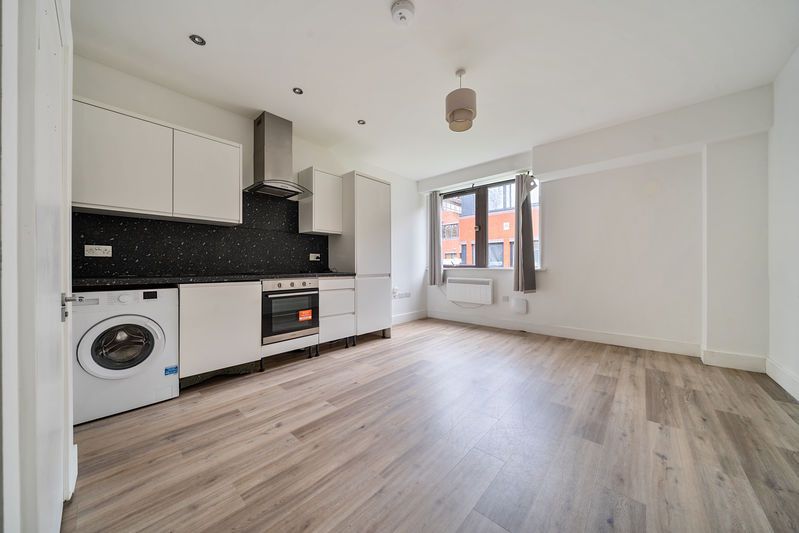 Property photo 2 of 8 Photo 14