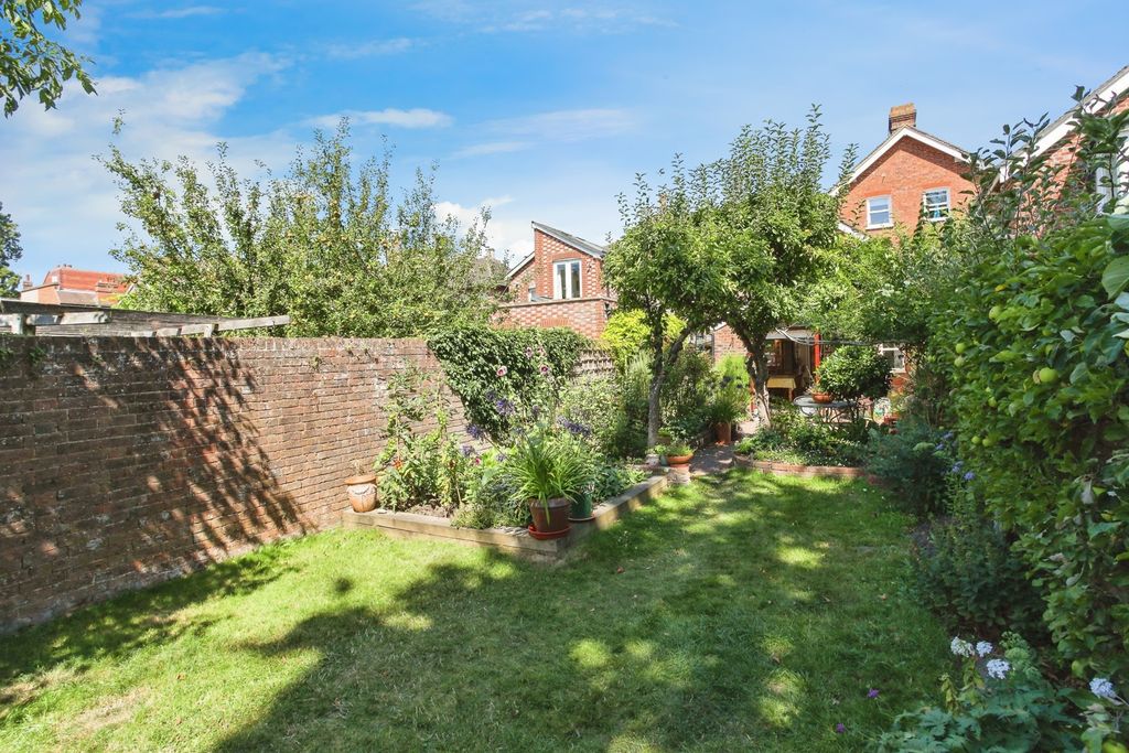 Property photo 3 of 17 Photo