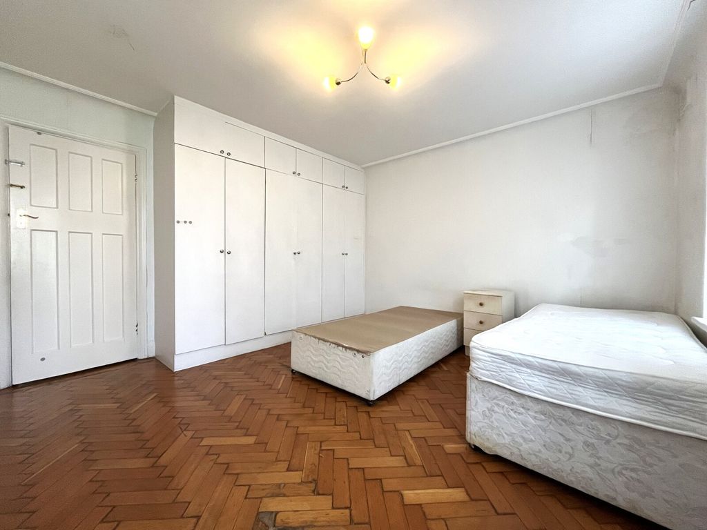 Property photo 3 of 9 Picture No. 02