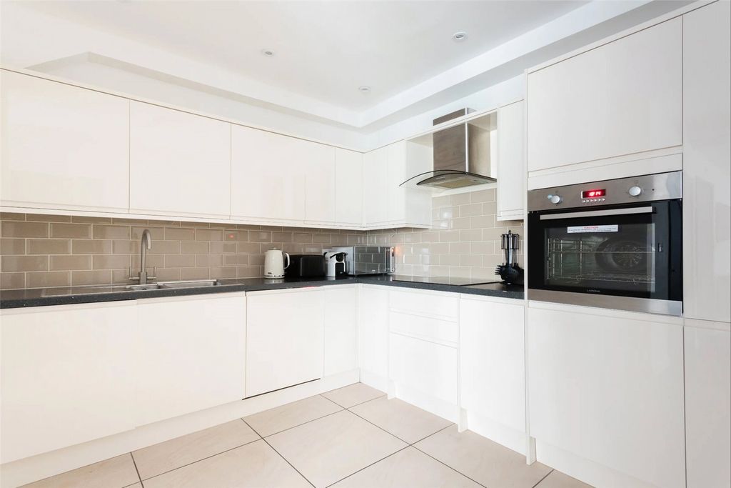 Property photo 2 of 6 Picture No. 04