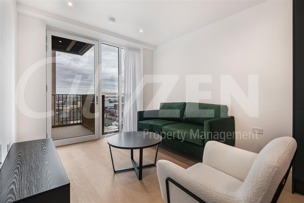 Property photo 1 of 33 Reception (Actual Flat)