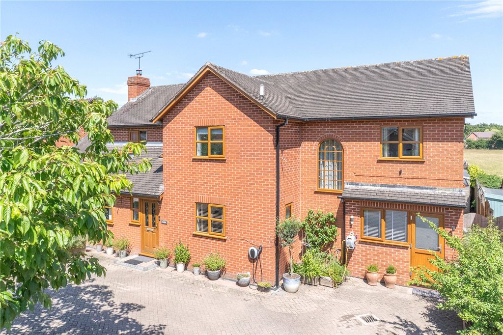 Property photo 1 of 36 Picture No. 48