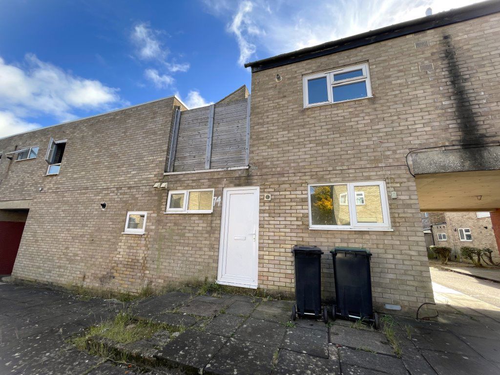 Property photo 1 of 12