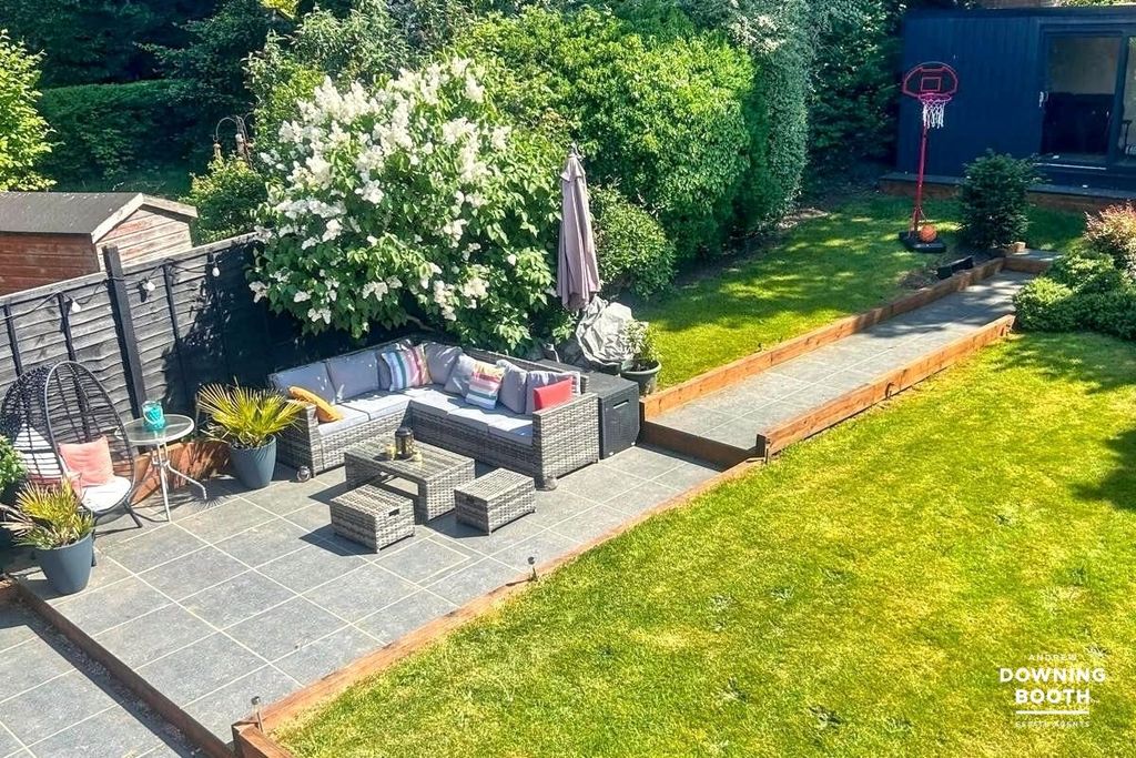 Property photo 2 of 38