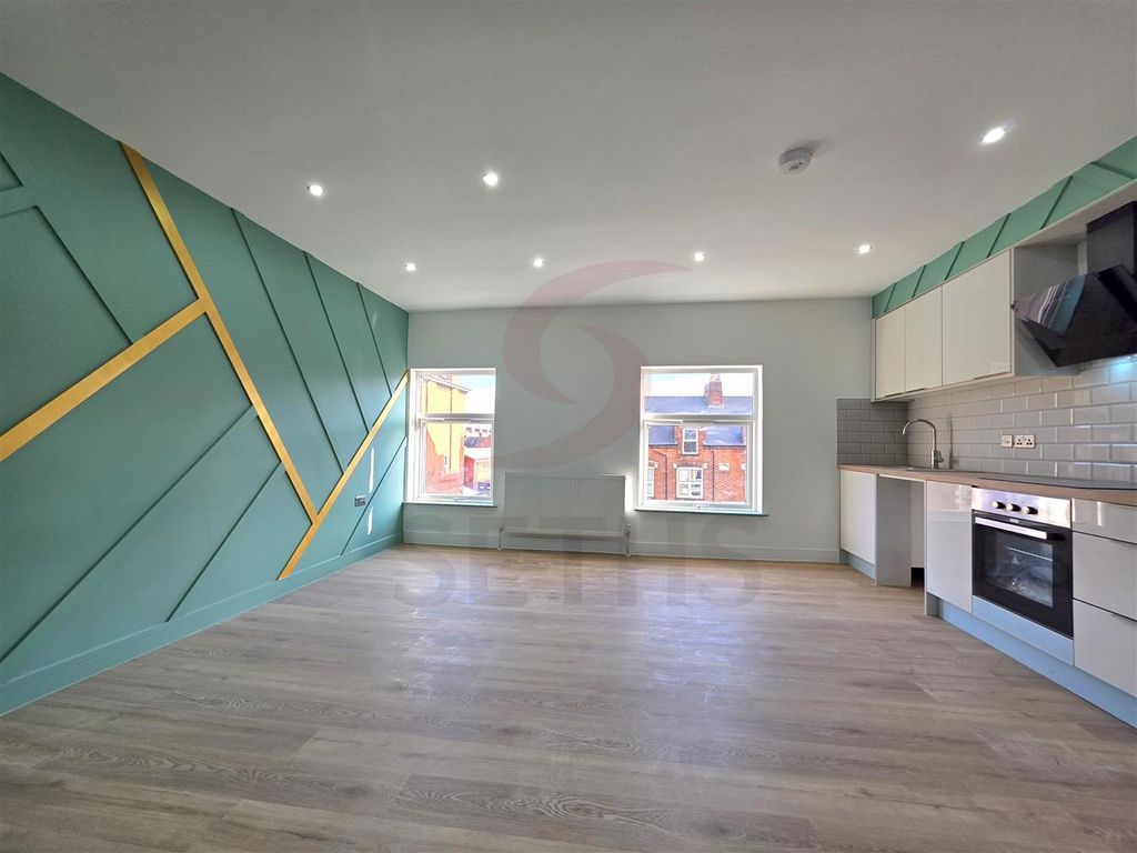 Property photo 3 of 9 Lounge/Kitchen/Diner