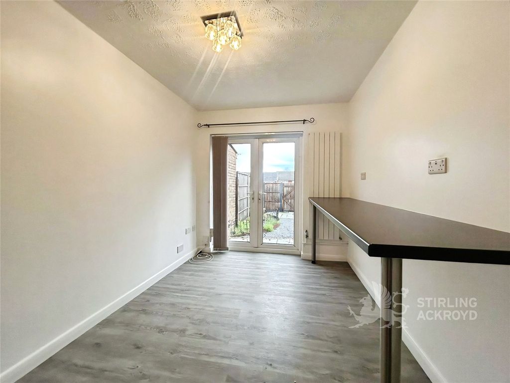 Property photo 3 of 7 Dining Room