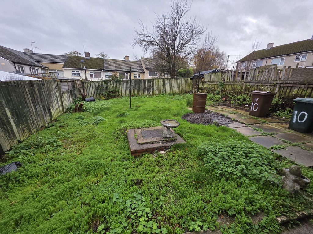 Property photo 3 of 33