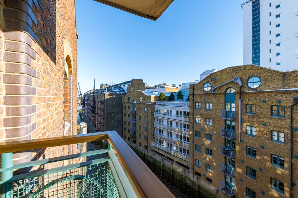 Property photo 2 of 13 St. Andrews Wharf...