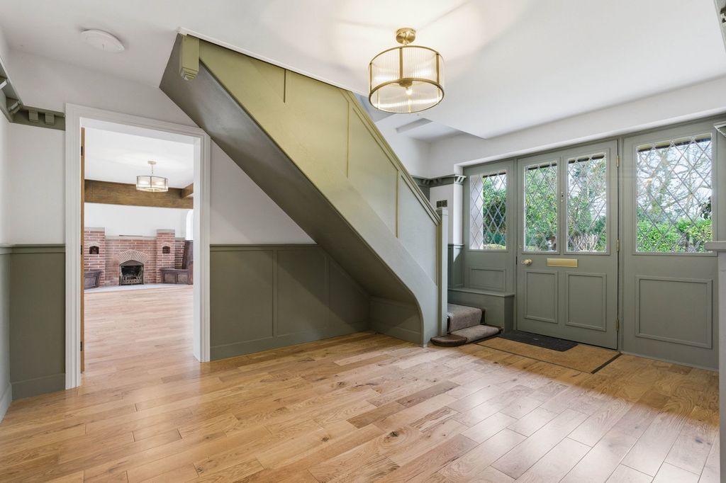 Property photo 3 of 53