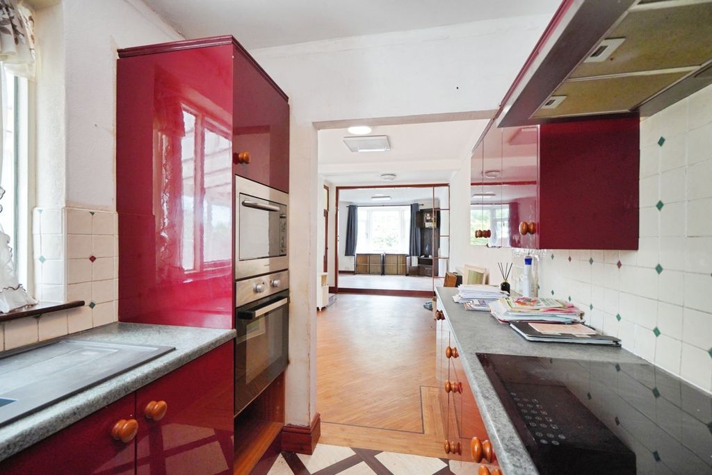 Property photo 3 of 17 Pbox-Img.Jpg