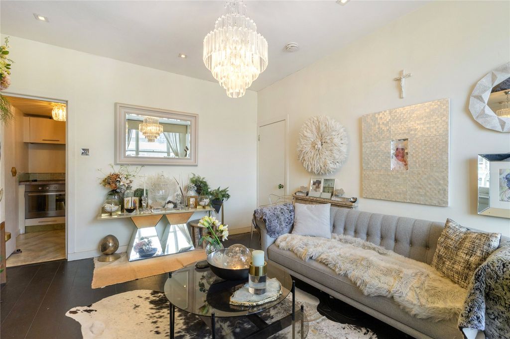 Property photo 2 of 15 Picture No. 02