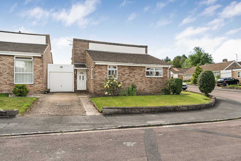 Property photo 1 of 17