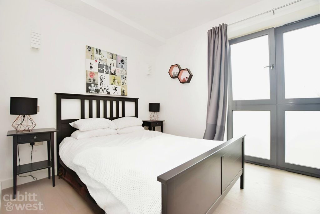 Property photo 3 of 10 Editedimage-B8594...