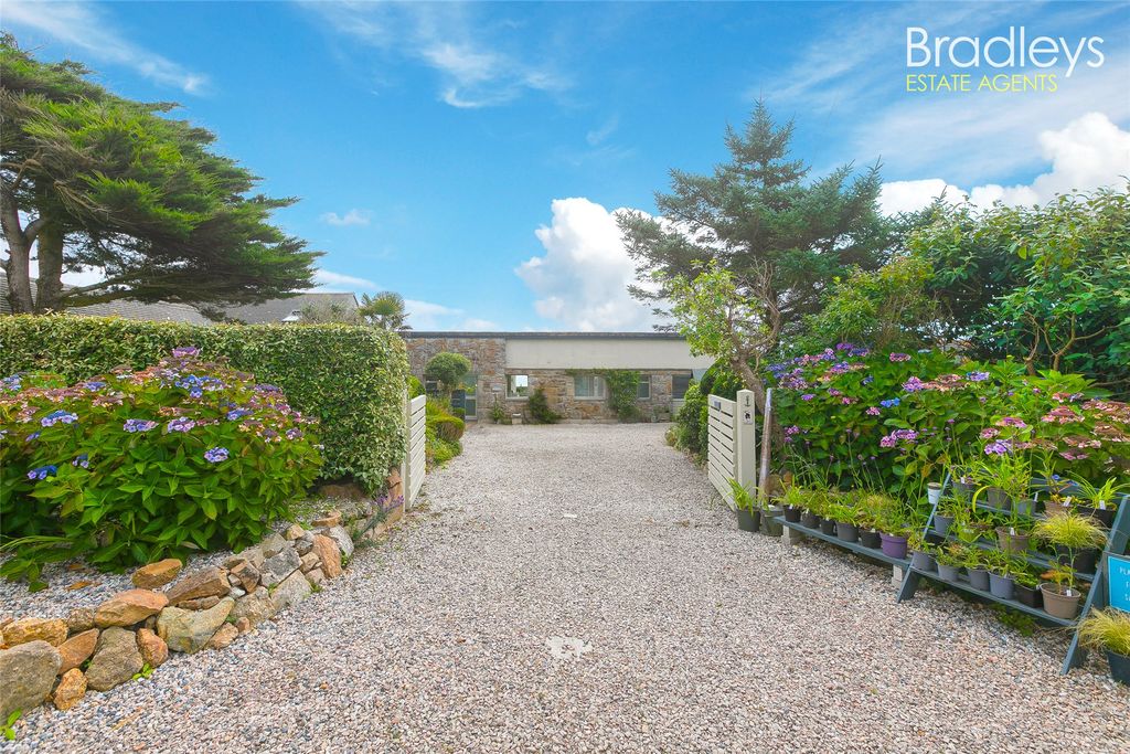 Property photo 3 of 36 Picture No. 32