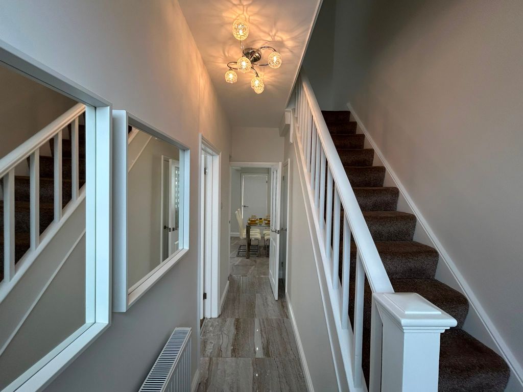 Property photo 2 of 12 Reception Hallway