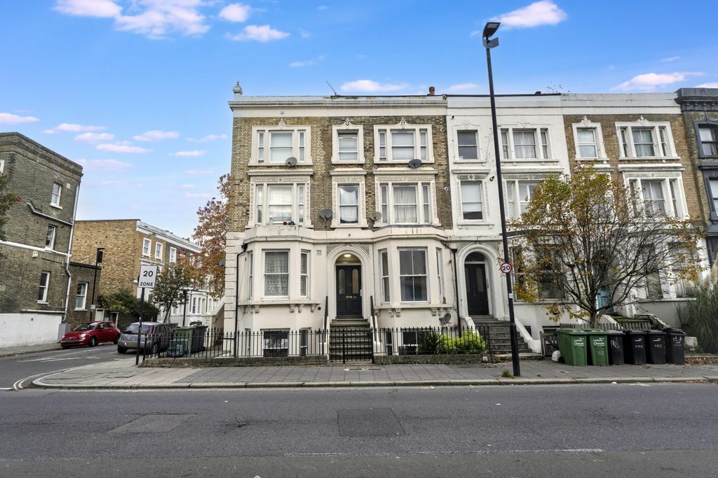 Property photo 1 of 11 Flat B 164 Coldharbour Lane, London, Se5 9Qh