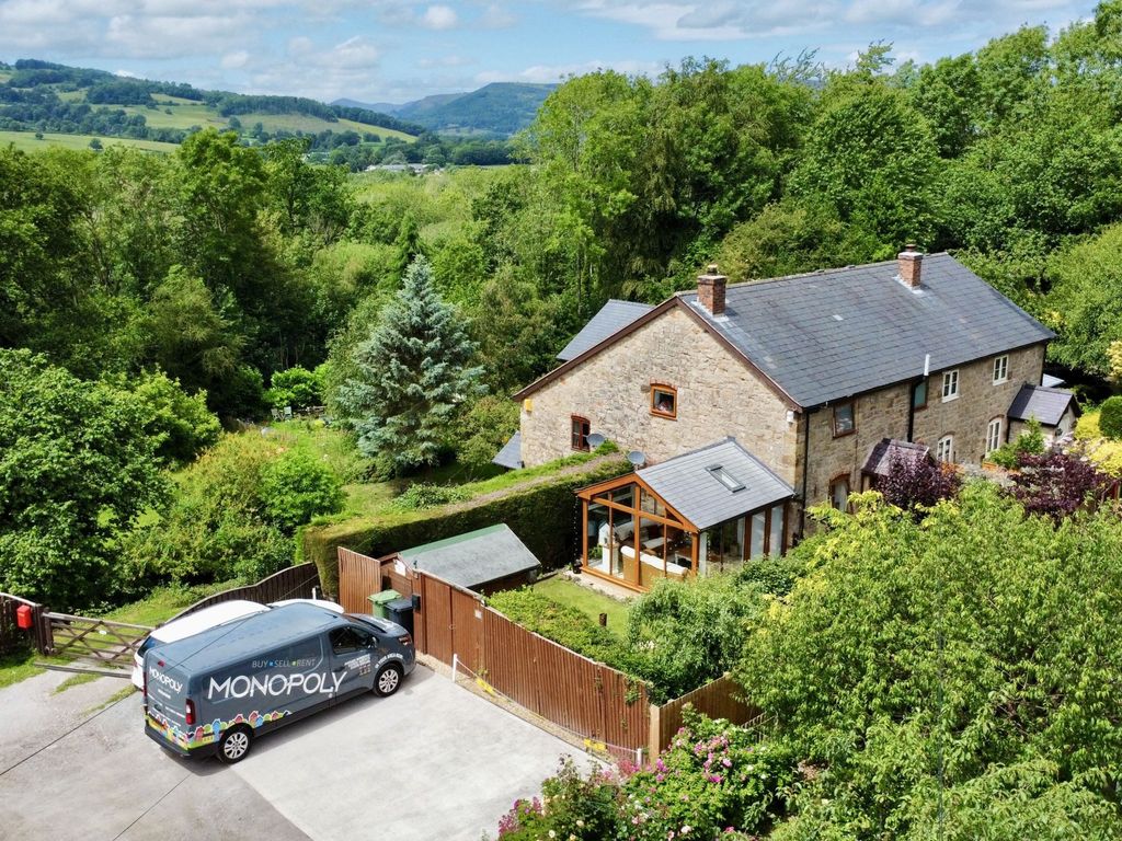 Property photo 1 of 39