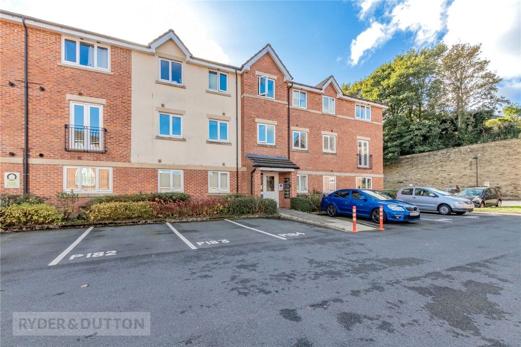 Property photo 1 of 10 Front