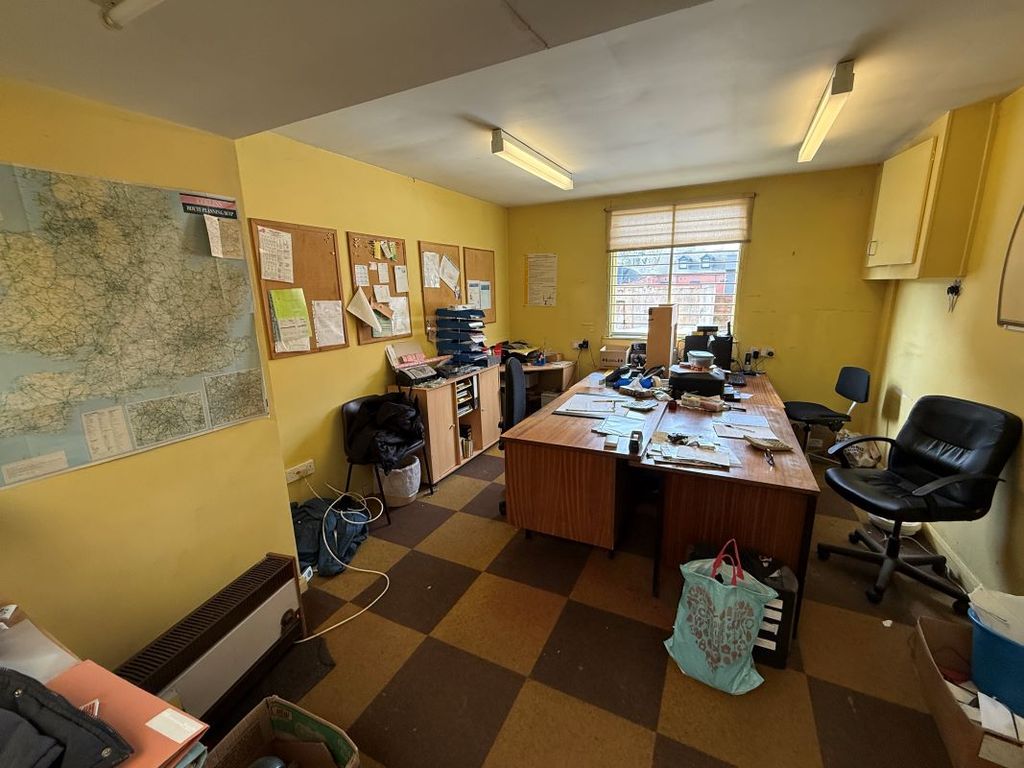 Property photo 3 of 7