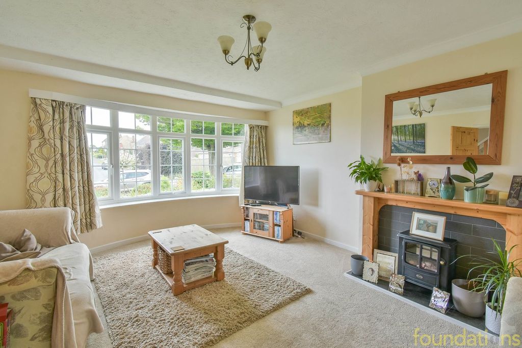 Property photo 2 of 19