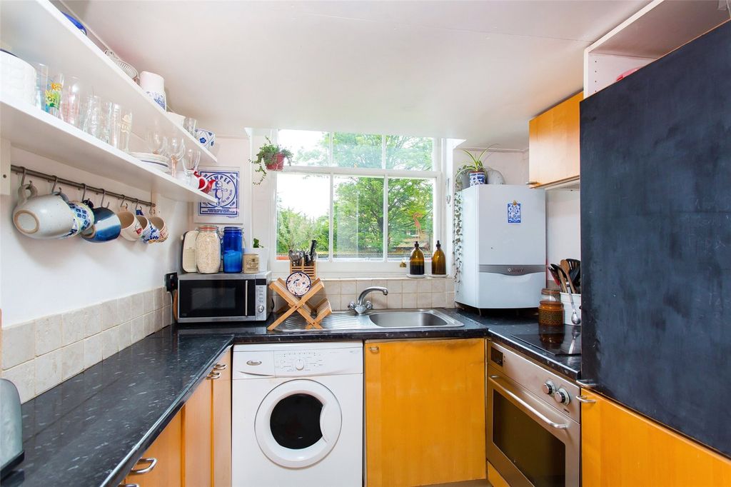 Property photo 3 of 7 Picture No. 04