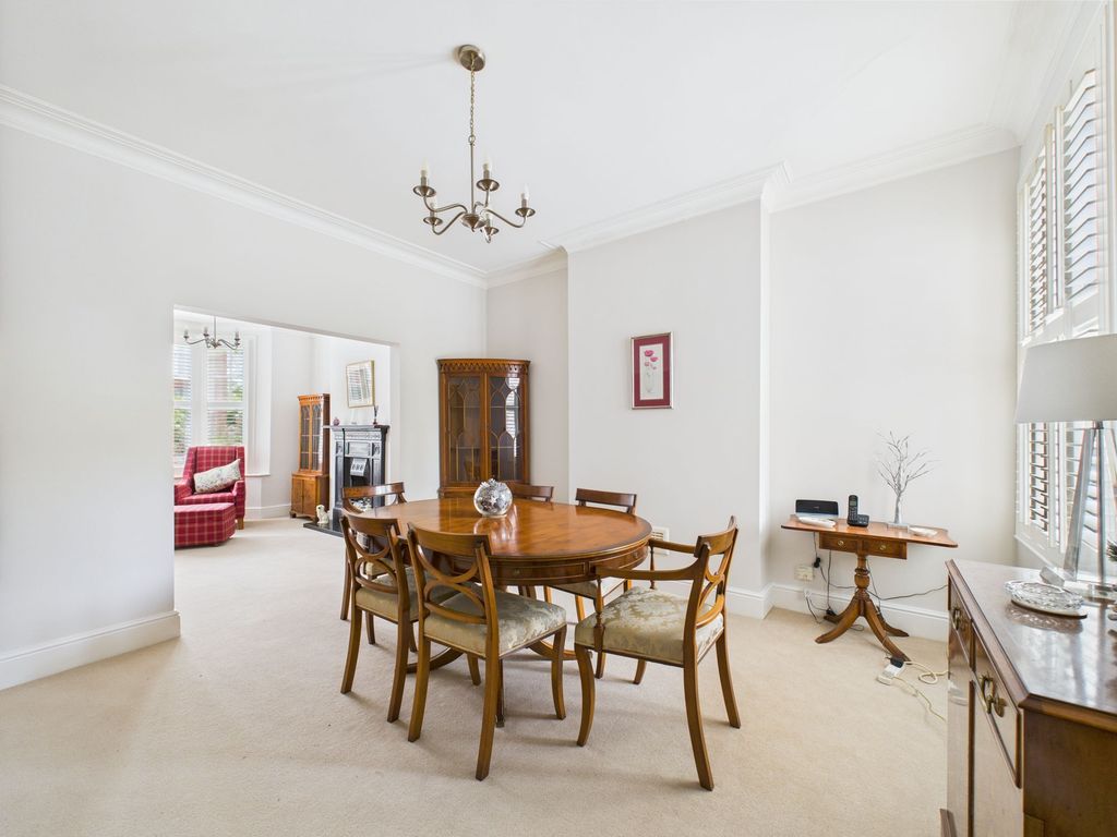 Property photo 3 of 21 Dining Room