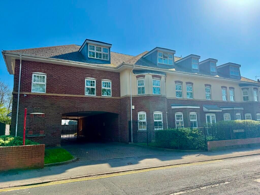 Property photo 1 of 18