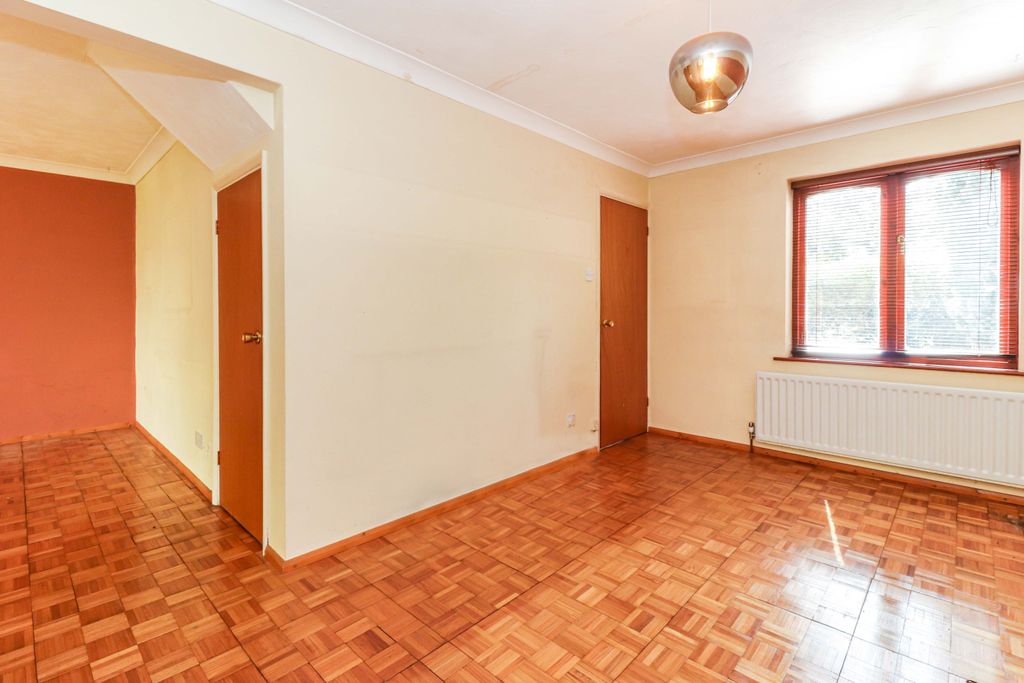 Property photo 3 of 23 Dining Room