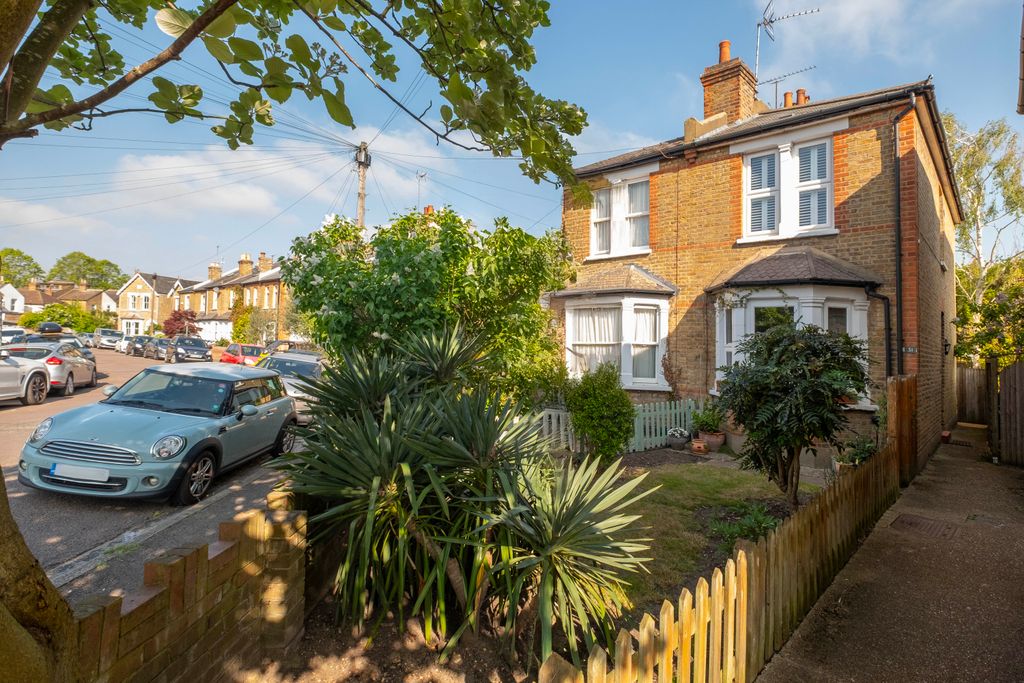 Property photo 1 of 20