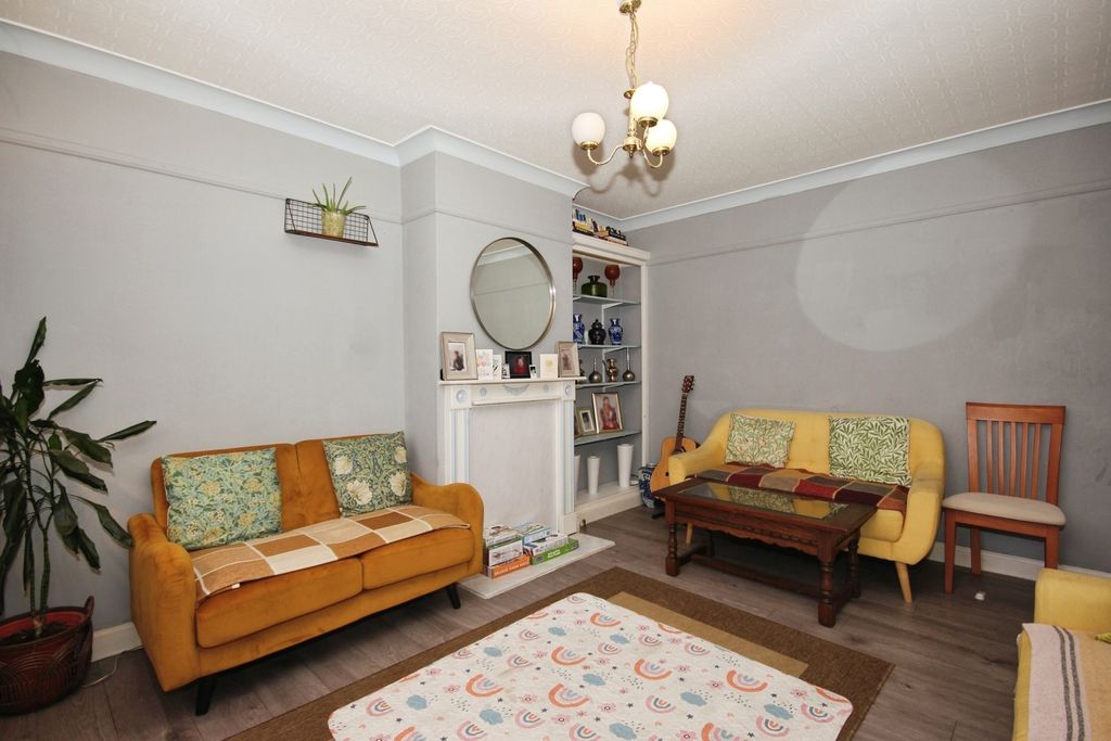 Property photo 2 of 14 Pbox-Img.Jpg