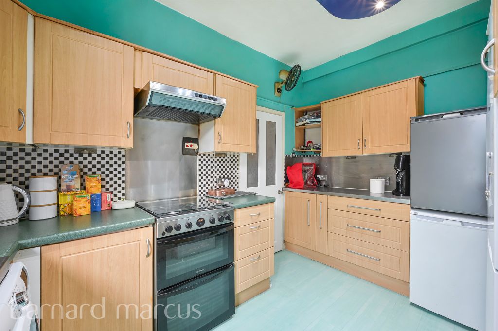 Property photo 3 of 12