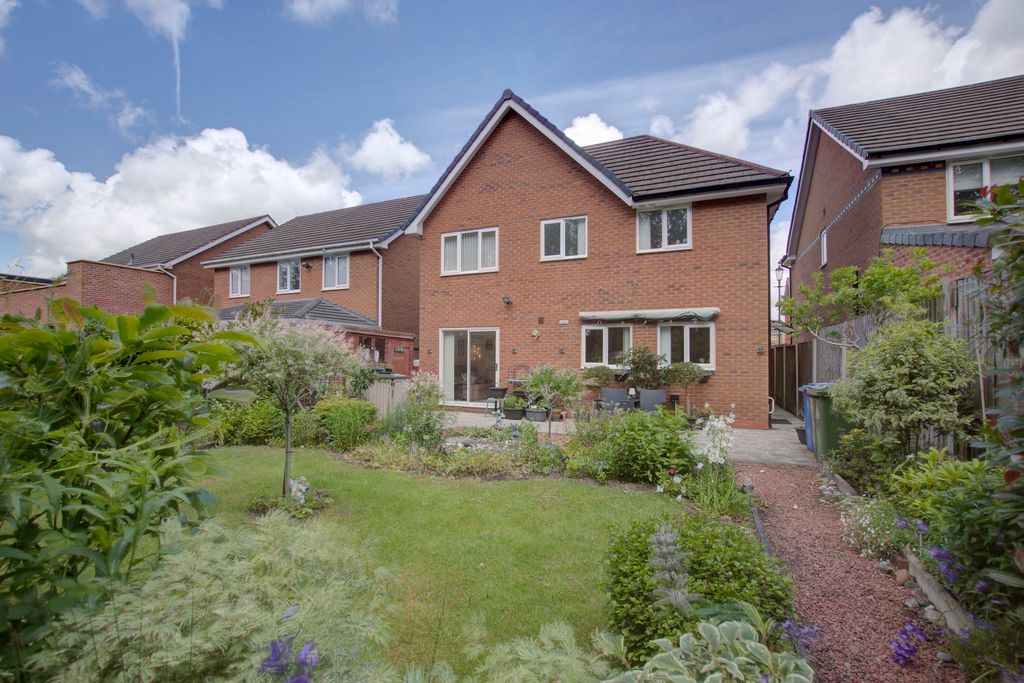 Property photo 3 of 18 3