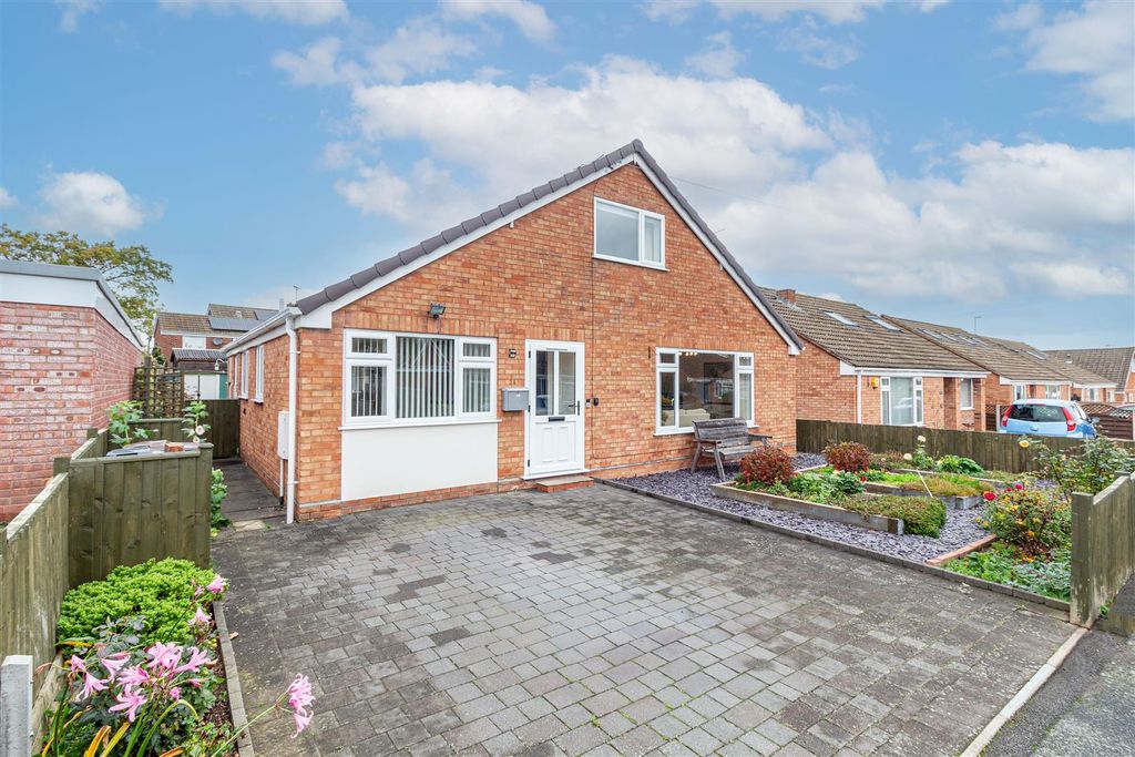 Property photo 1 of 30 Garden-5.Jpg