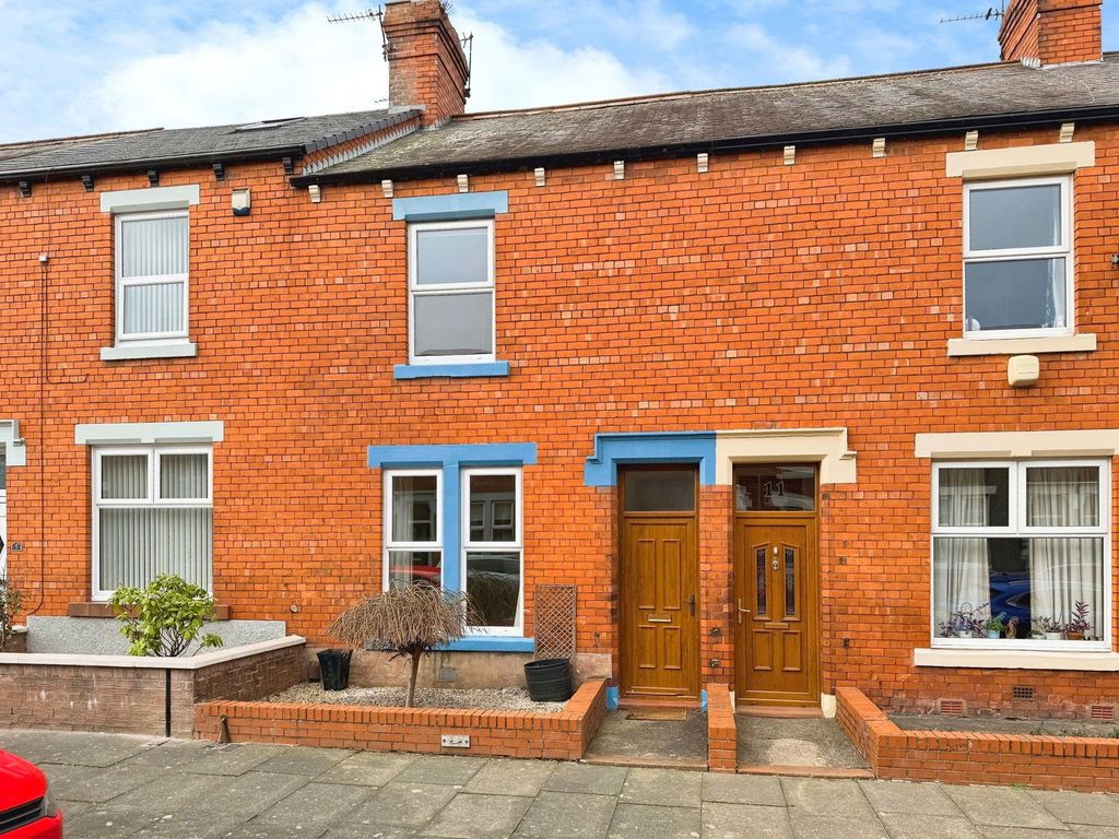 Property photo 1 of 11