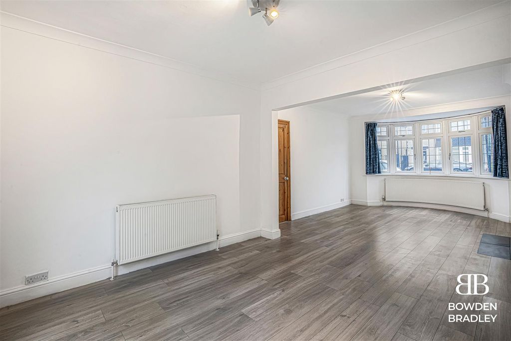 Property photo 3 of 15 Living Room