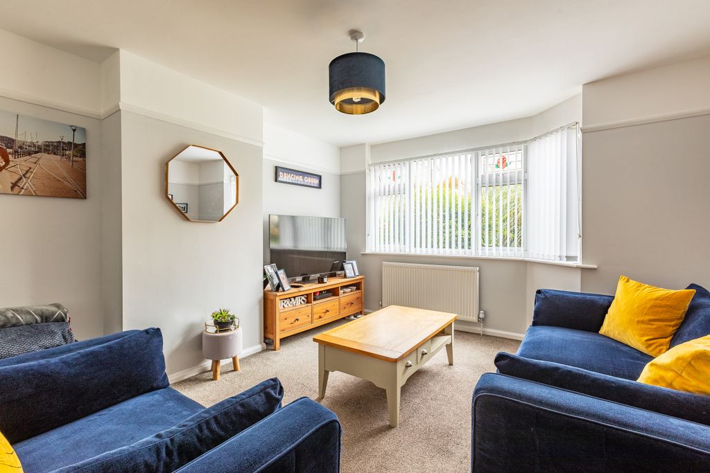 Property photo 2 of 22 2