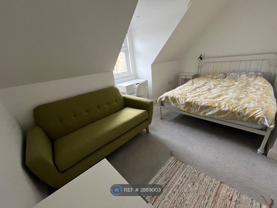 Property photo 3 of 15 Double Bedroom With Sofa
