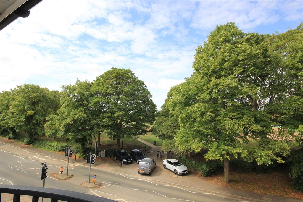 Property photo 2 of 12 Img_6685.Jpg