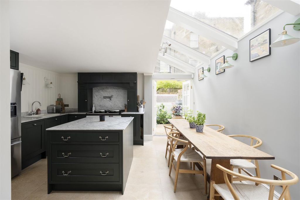 Property photo 2 of 24 Maskells-7 Stadium Street-28_Hi.Jpg