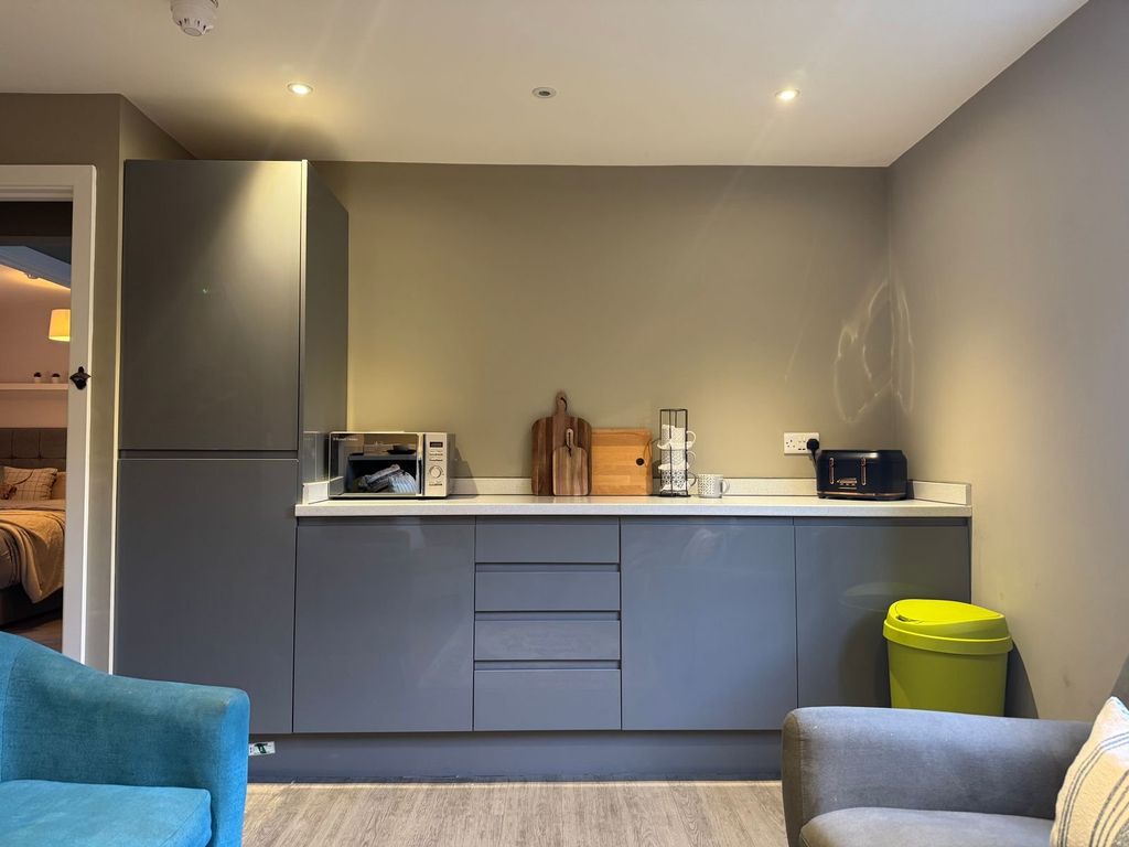 Property photo 2 of 11 Picture No. 06