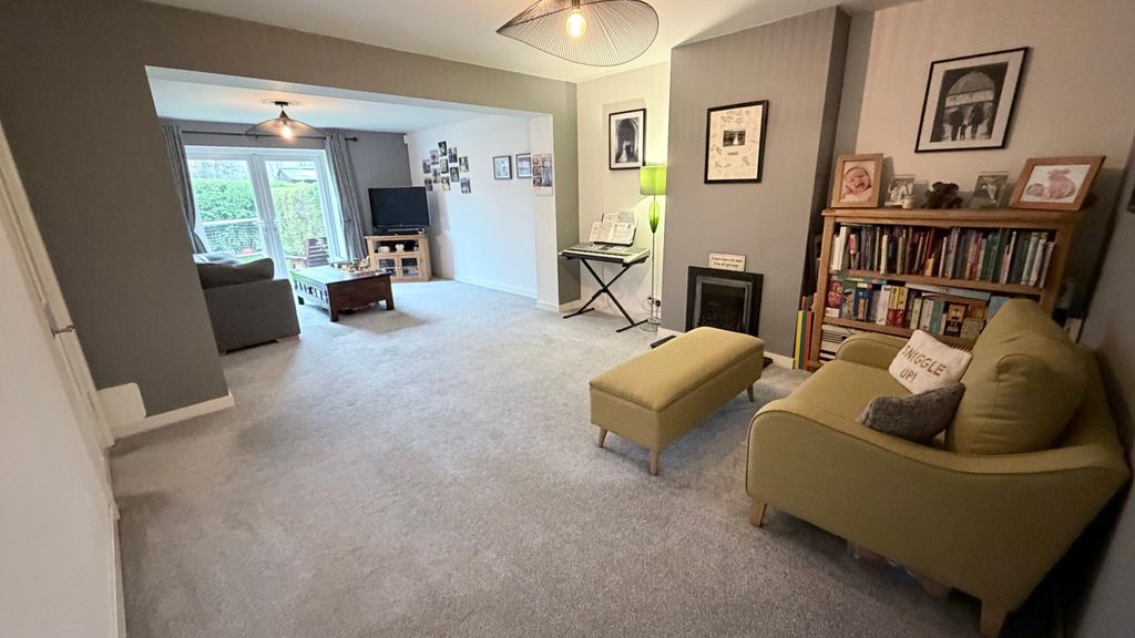 Property photo 2 of 10 Living Room