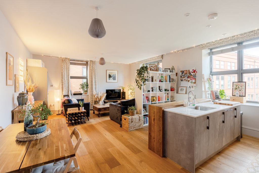 Property photo 3 of 15 Photo 1