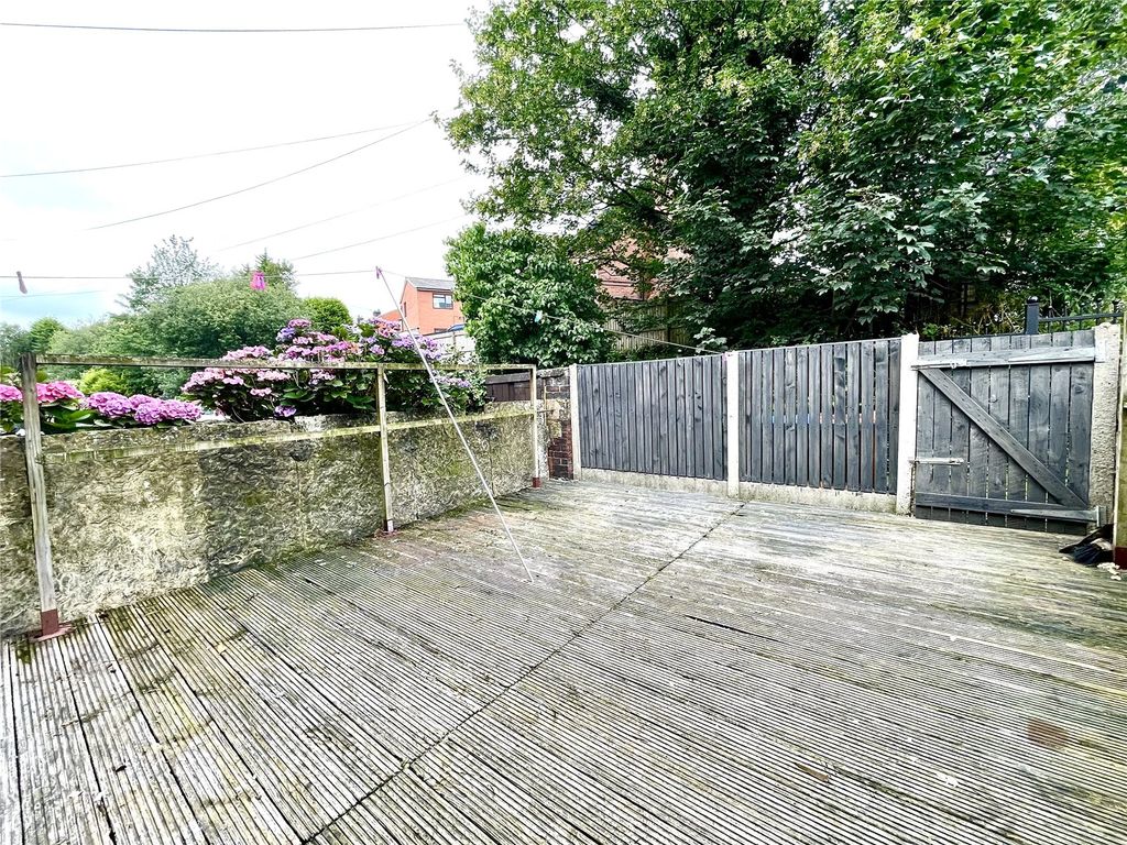 Property photo 2 of 15 Picture No. 10