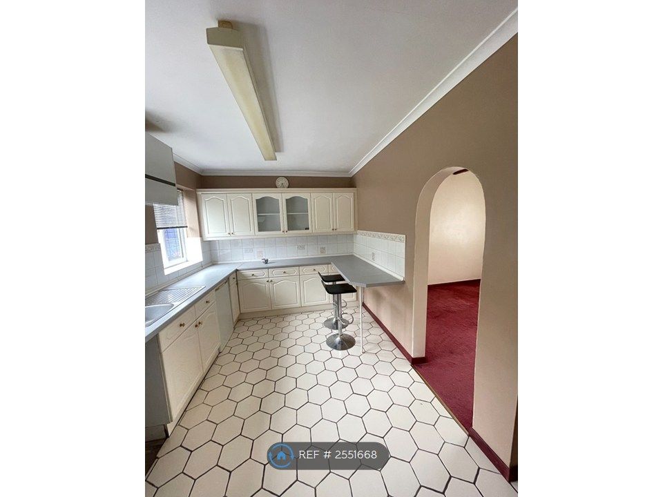 Property photo 1 of 16 Kitchen