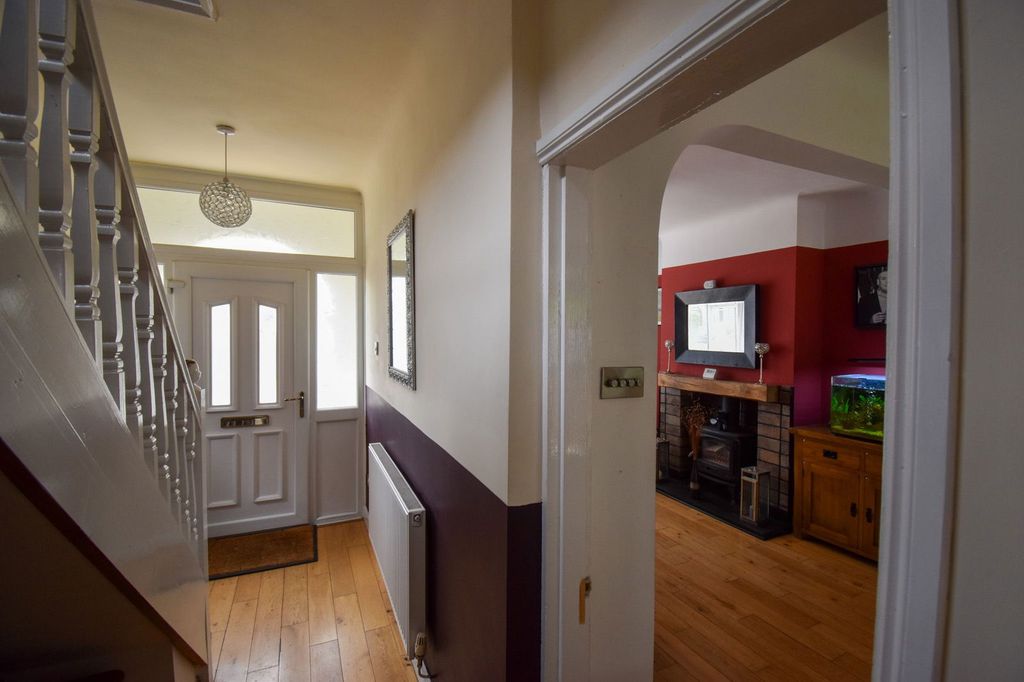 Property photo 3 of 22