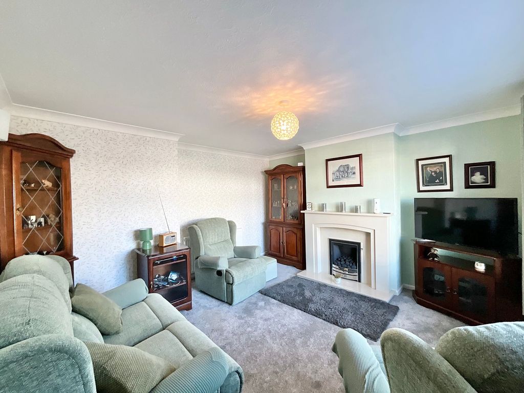 Property photo 3 of 23