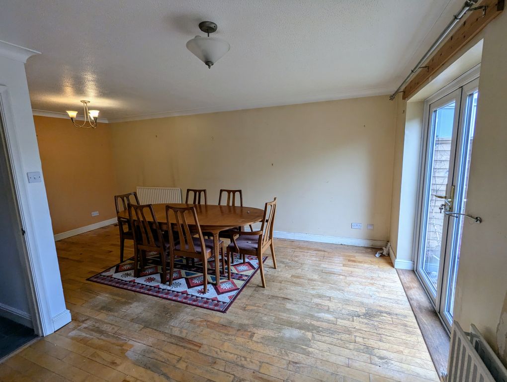 Property photo 3 of 5 Dining Area
