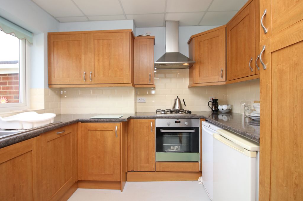 Property photo 2 of 19