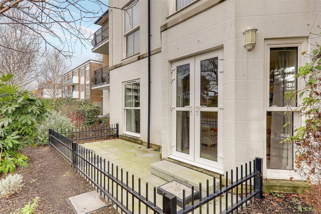 Property photo 2 of 12 Img_7294-Img_7296.Jpg